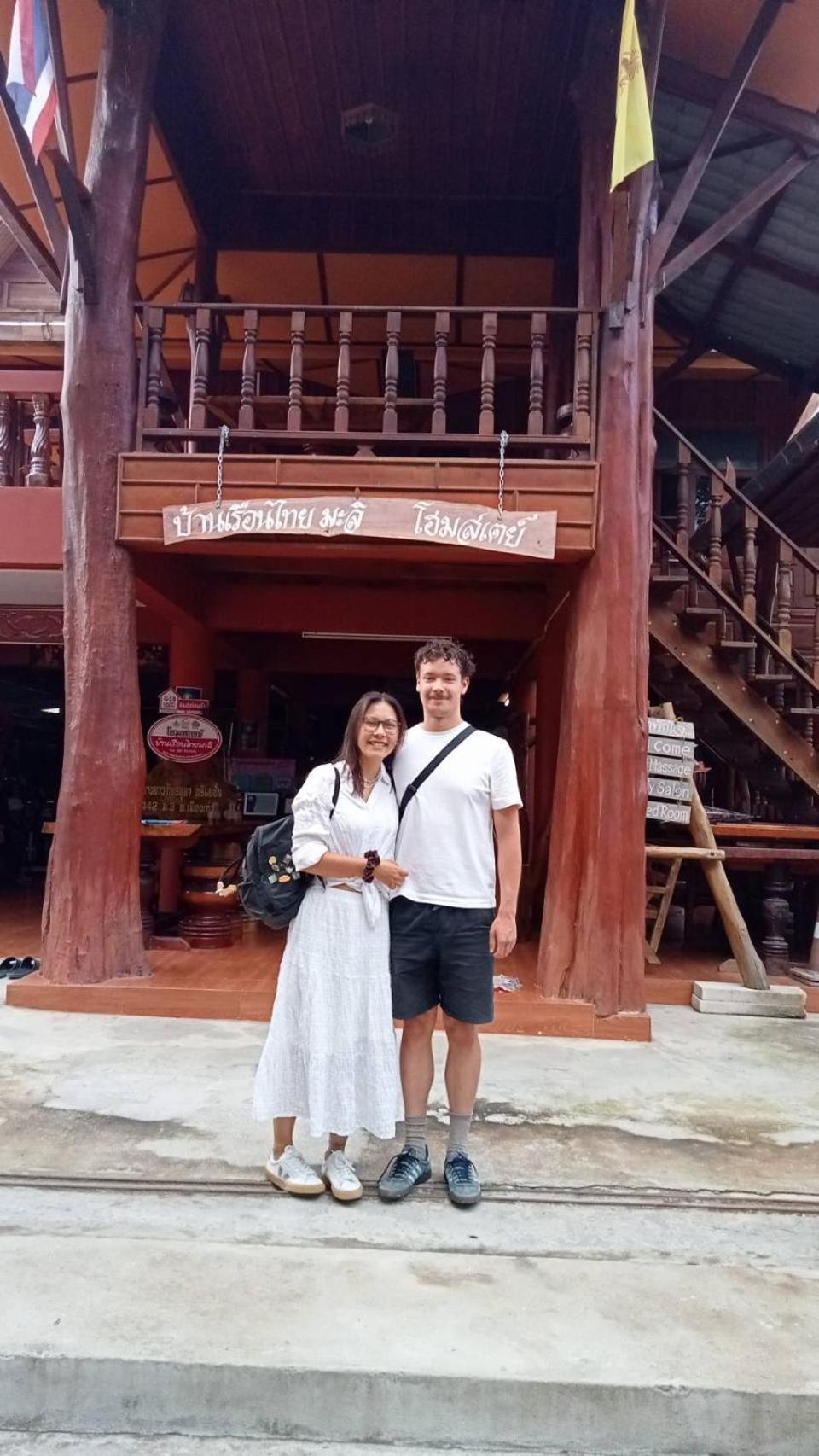 บ้านเรือนไทยมะลิเมืองเก่า Sukhothai Esterno foto